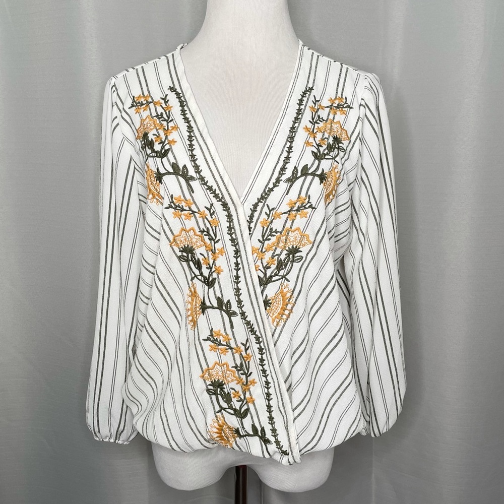 Grayson embroidered surplice top. NWOT